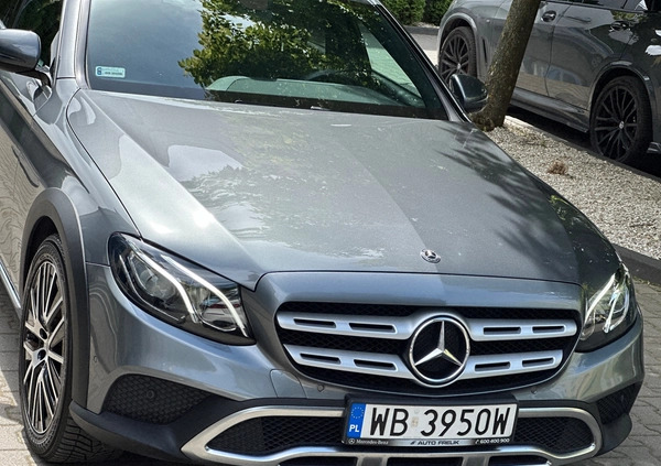 Mercedes-Benz Klasa E cena 159000 przebieg: 97300, rok produkcji 2020 z Toruń małe 211